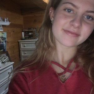 Meet your Posher, Avery